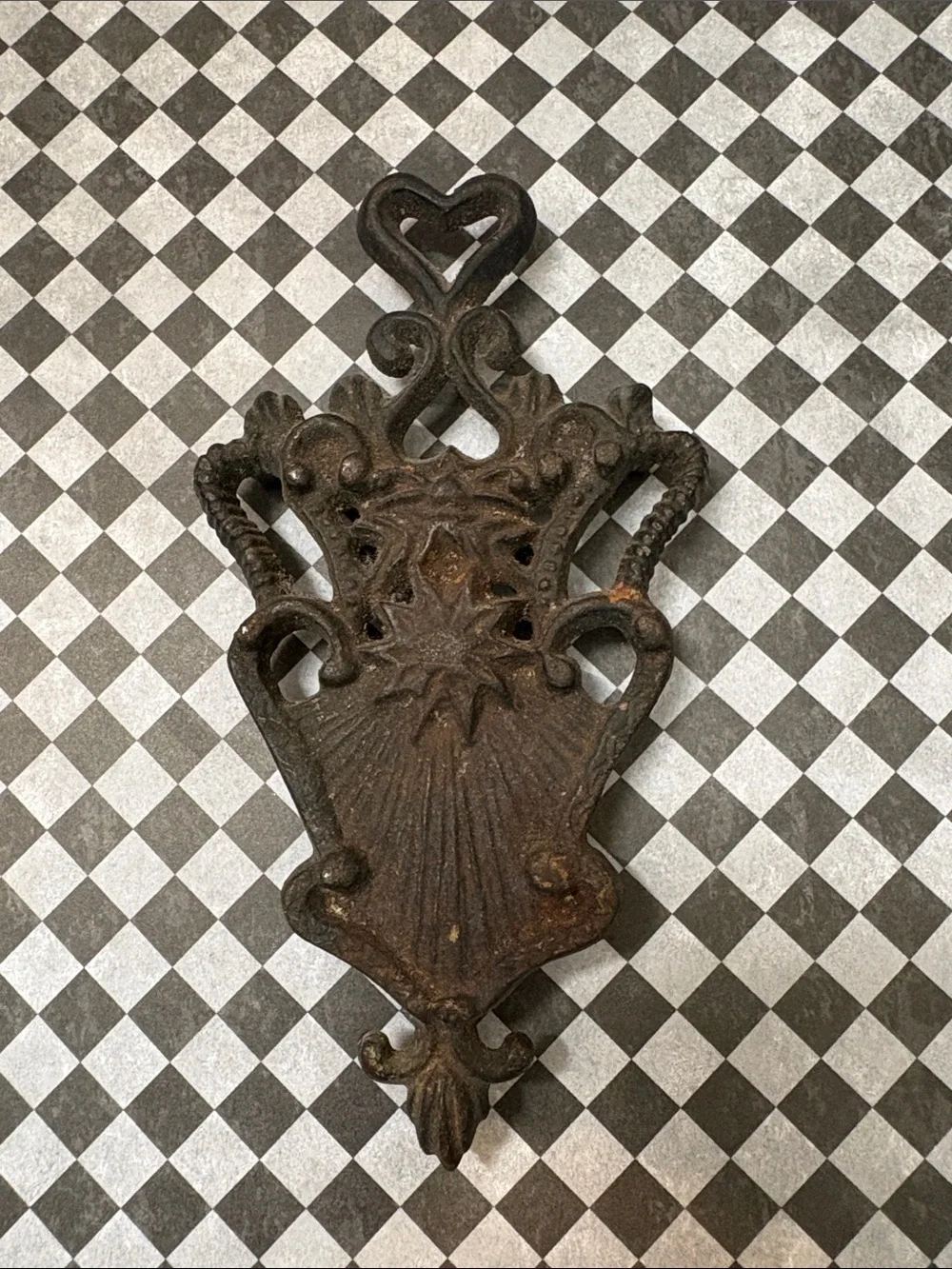 Rustic Cast Iron Trivet Set - Wilton